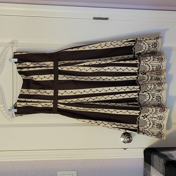 Robe Ann Taylor LOFT Crème Sans Bretelles Perles - Taille 2, Avec Ceinture
